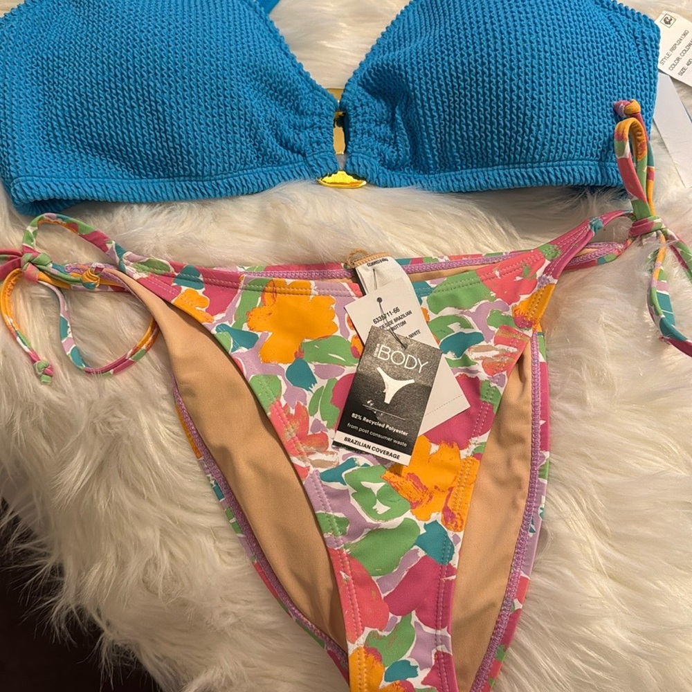 Bleu rod Beattie NWT 40D Blue Ribbed Bikini Top & BODY NWT L brazilian bottom